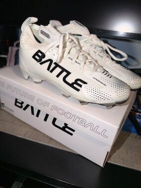 Battle Men’s White Cleats